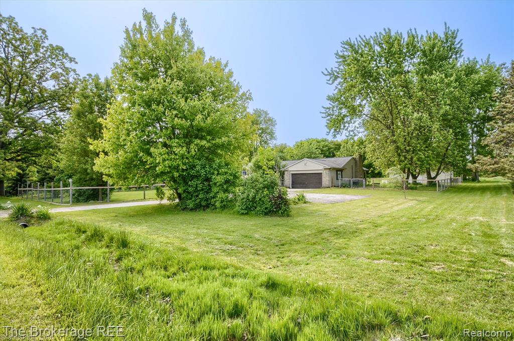 11305 Cook Road, Gaines Vlg, MI 48436 — Photo 5