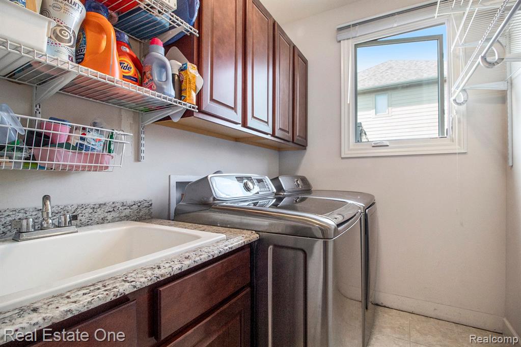 47466 VALENCIA Circle, Novi, MI — Photo 21