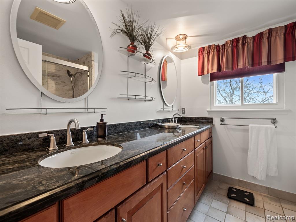 4783 STODDARD Drive, Troy, MI 48085 — Photo 20
