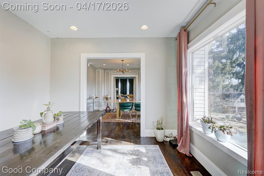 812 E George Avenue, Hazel Park, MI 48030 — Photo 14