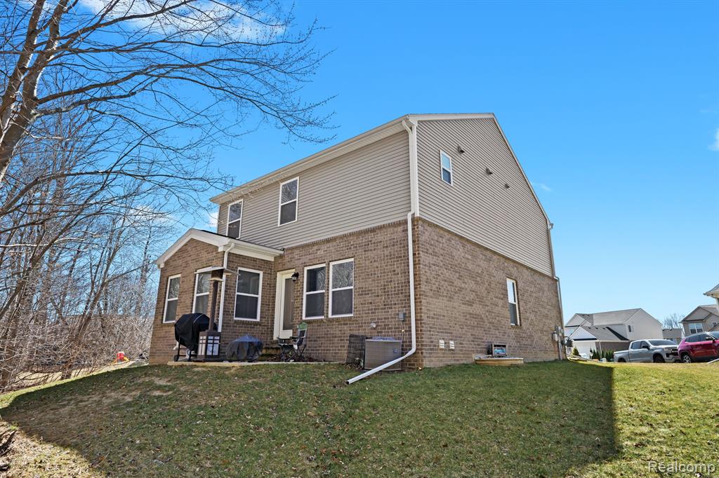 42884 FREDERICK, Van Buren, MI 48111 — Photo 28