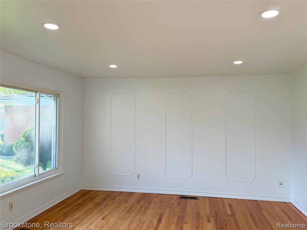 8912 Ardel Drive, Sterling Heights, MI 48314 — Photo 4