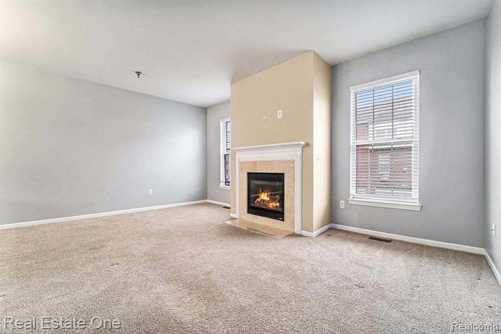 25406 Saint James, Southfield, MI 48075 — Photo 5