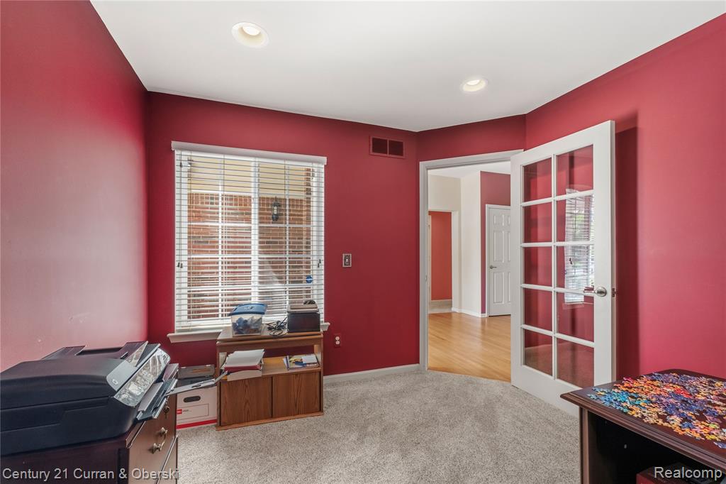 49468 N Glacier, Northville, MI 48168 — Photo 29