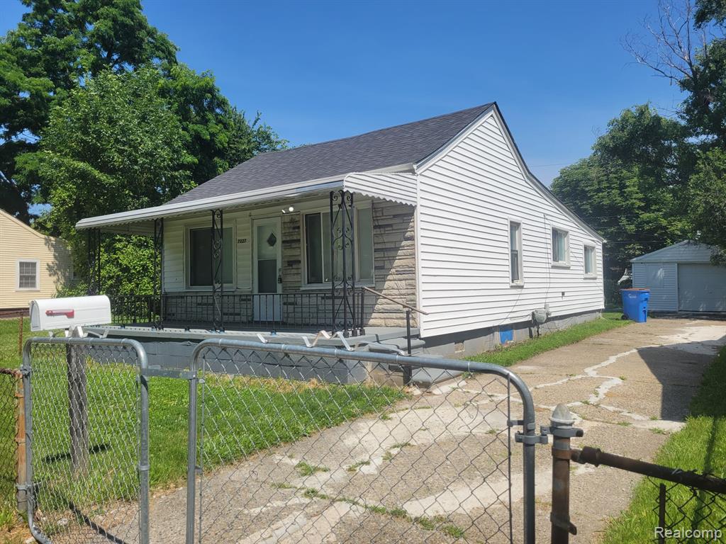 7027 Chalmers Avenue, Warren, MI 48091 — Photo 30