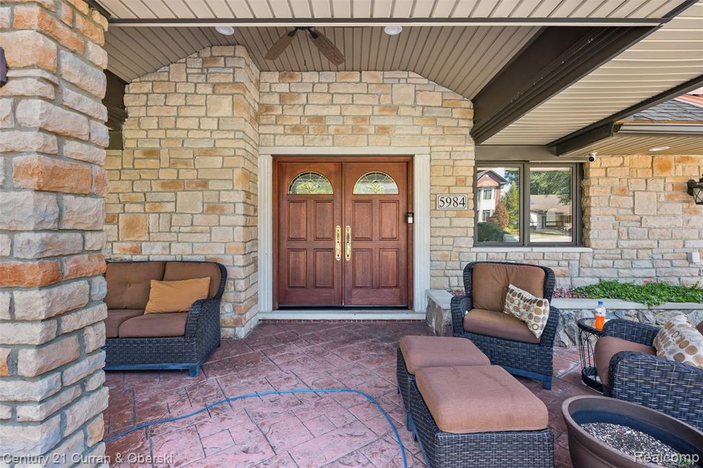 5984 Campus Drive, Dearborn Heights, MI 48127 — Photo 3