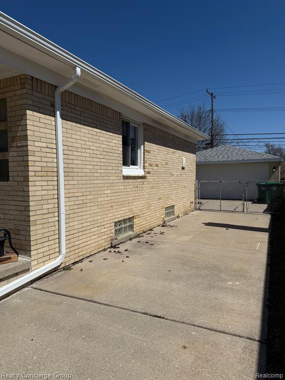 400 N LEONA Avenue, Garden City, MI — Photo 44