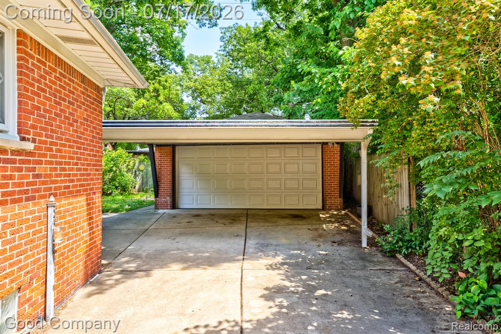 24310 Manistee Street, Oak Park, MI 48237 — Photo 54