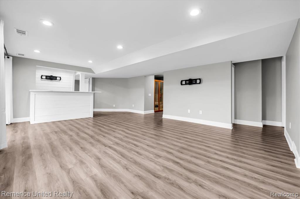 7968 Lawrence, West Bloomfield, MI — Photo 30