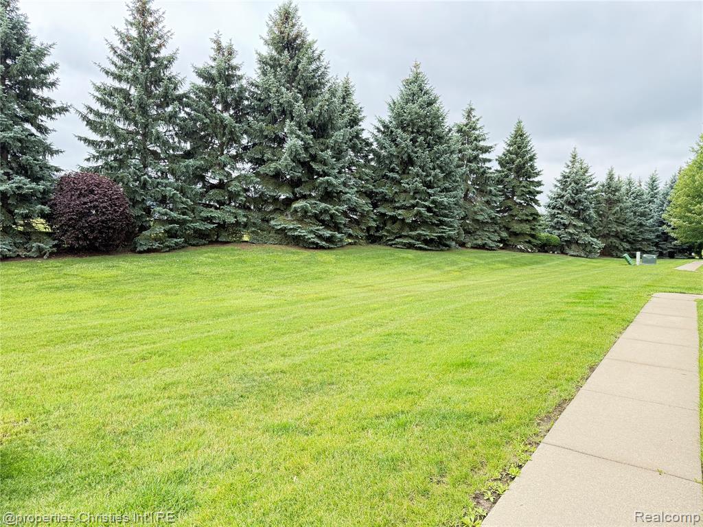 8413 Heywood Circle, Sterling Heights, MI 48312 — Photo 26
