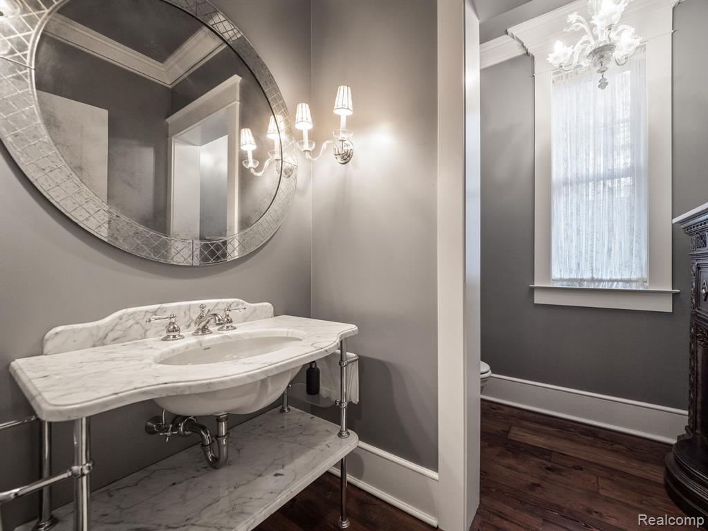 945 Henrietta Street, Birmingham, MI 48009 — Photo 19