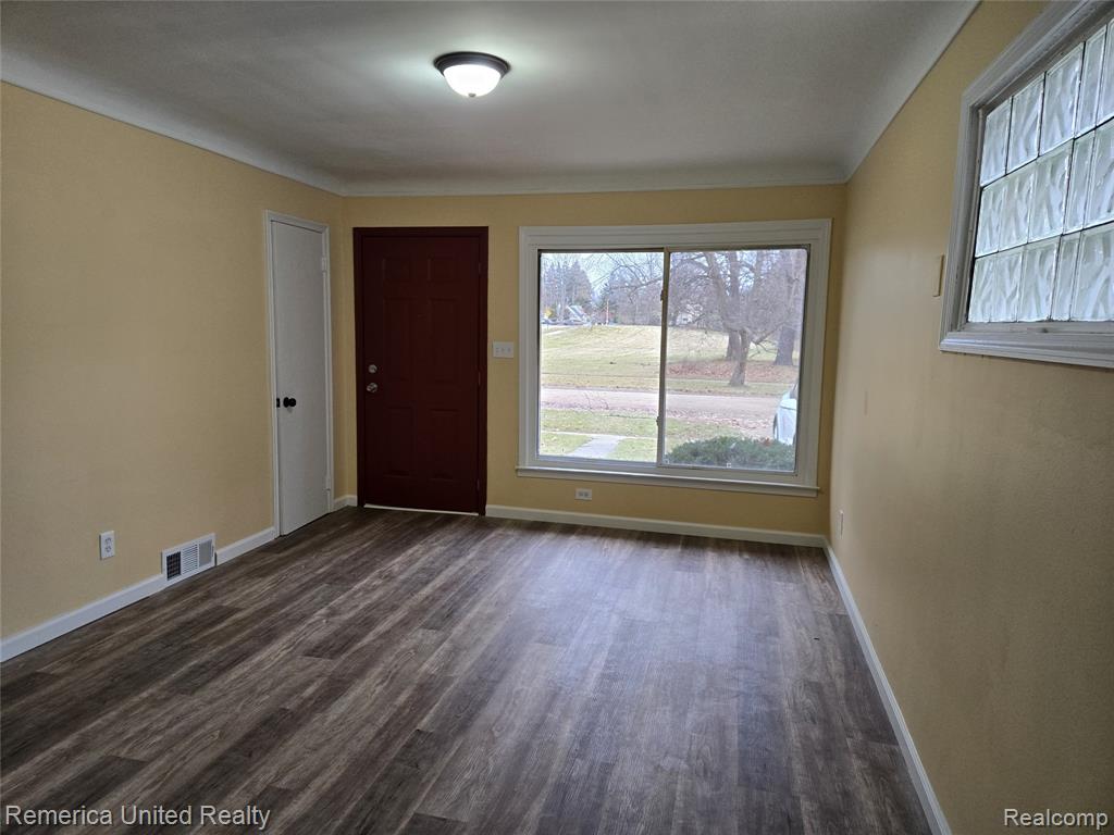 24677 PURITAN, Redford, MI 48239 — Photo 2
