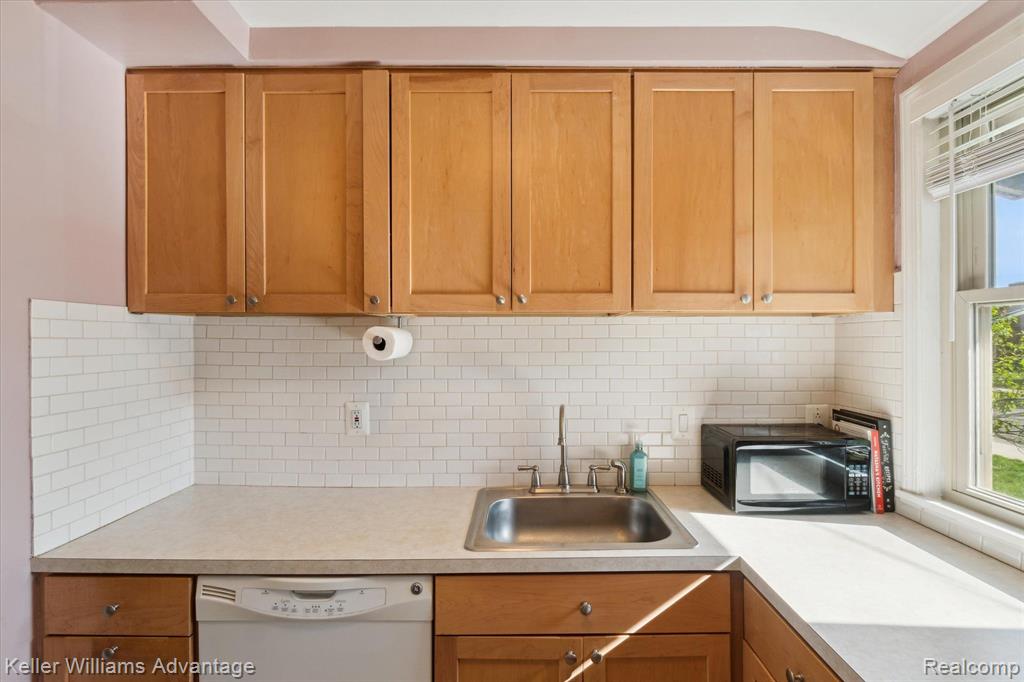 2418 PITTSFIELD Boulevard, Ann Arbor, MI 48104 — Photo 14