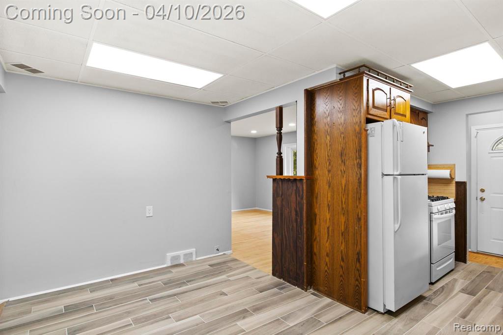 6171 Kingsbury Street, Dearborn Heights, MI 48127 — Photo 12