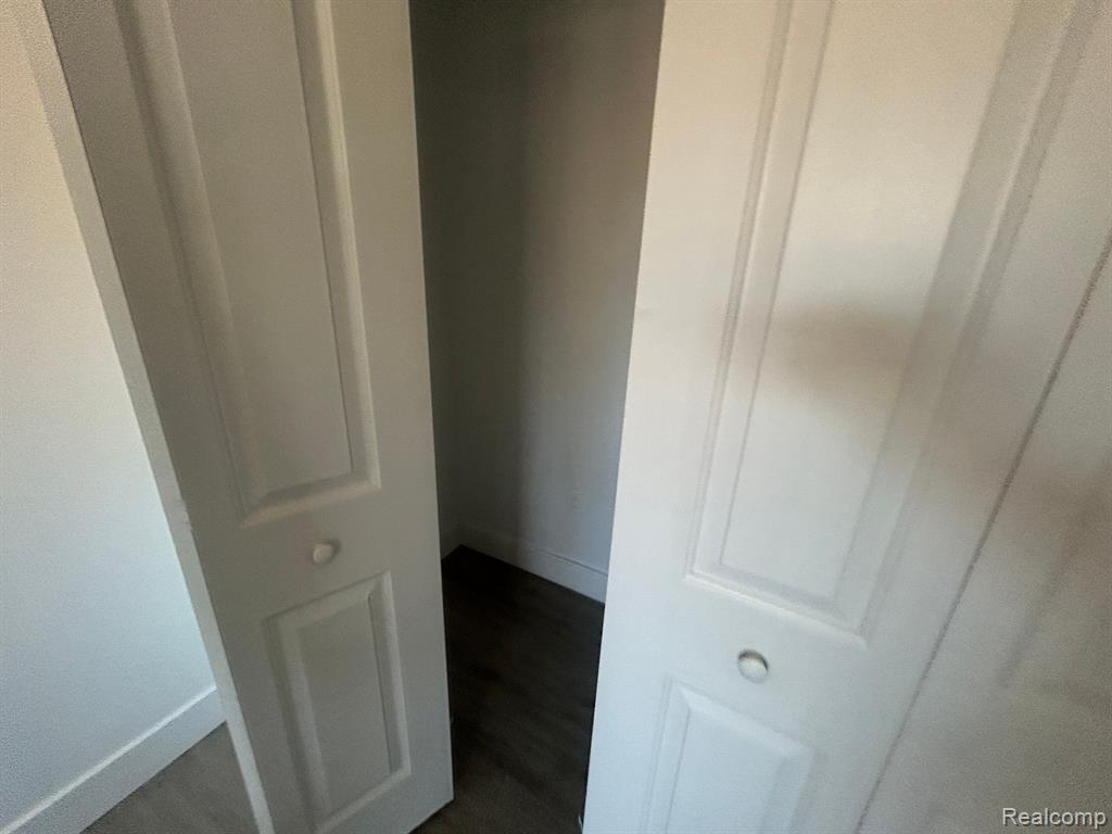 5258 NEWPORT Street, Detroit, MI 48213 — Photo 30