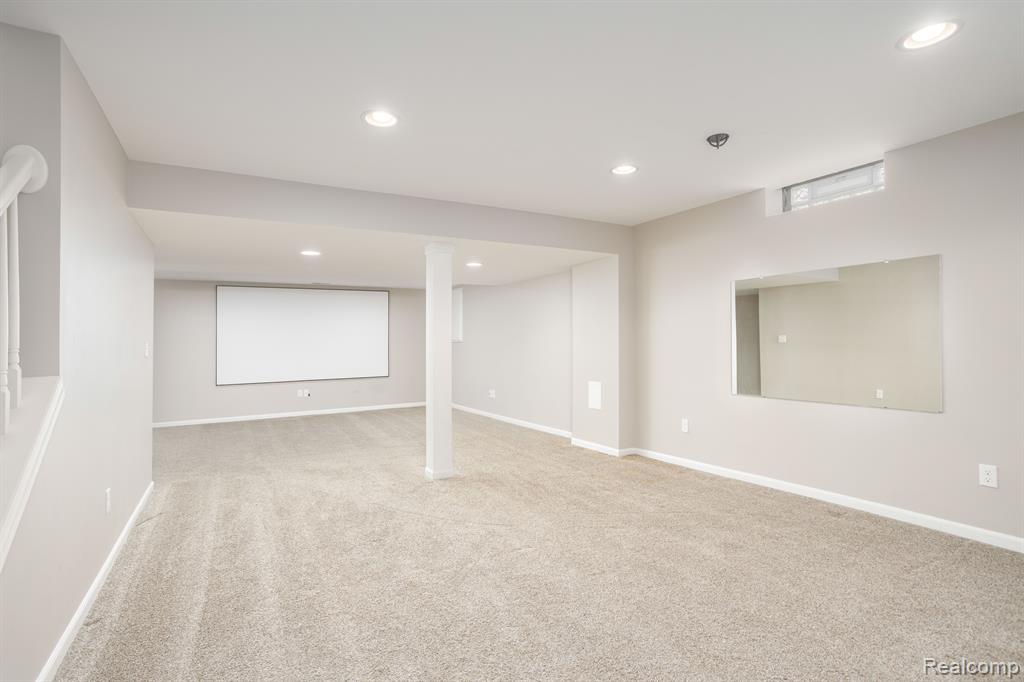 27086 MAXWELL, Novi, MI — Photo 28