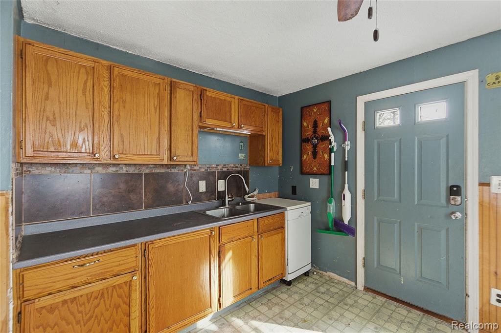 6161 Fellrath Street, Taylor, MI 48180 — Photo 5