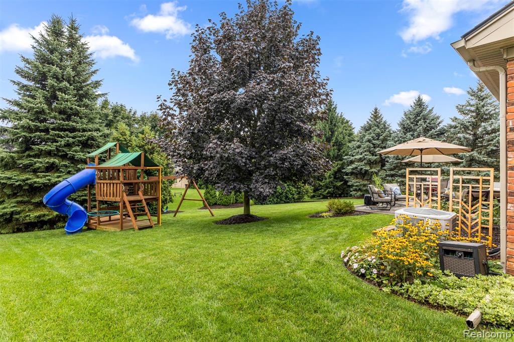 41725 Pon Meadow Court, Northville, MI 48168 — Photo 48