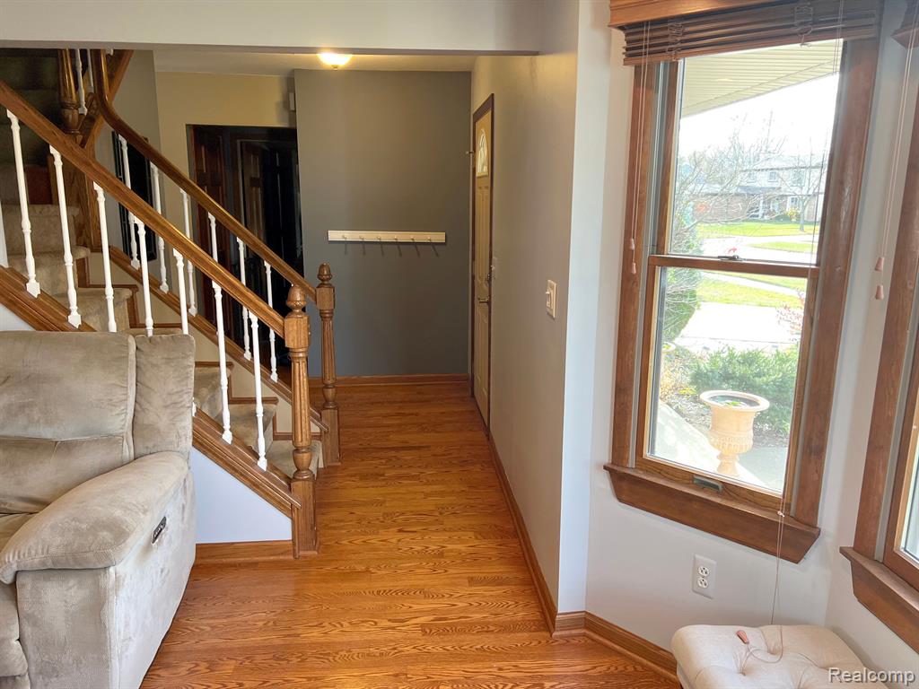 1198 KNIGHTSBRIDGE Road, Canton, MI 48187 — Photo 7