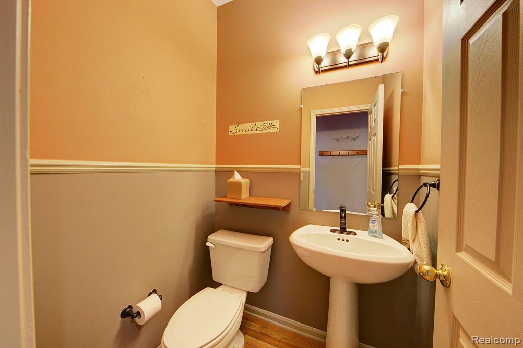 781 SANDALWOOD Road, Canton, MI 48188 — Photo 24
