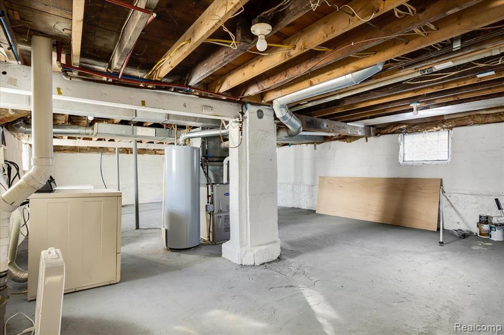60 W Harry Avenue, Hazel Park, MI 48030 — Photo 21