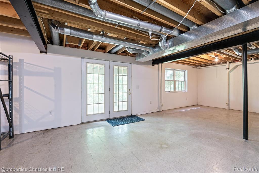 4709 Greenview Court, Commerce Twp, MI 48382 — Photo 34