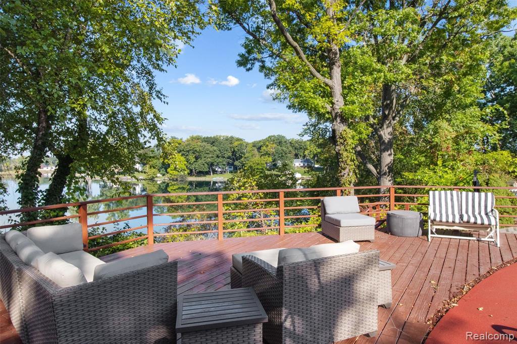 3379 Wormer Drive, Waterford, MI 48329 — Photo 29