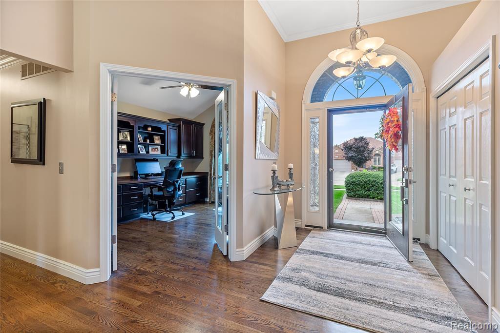 49279 Dunhill Drive, Macomb, MI 48044 — Photo 2