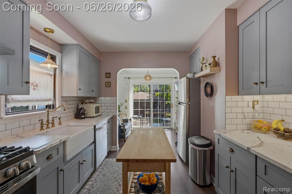 461 Manor Street, Grosse Pointe Farms, MI 48236 — Photo 14