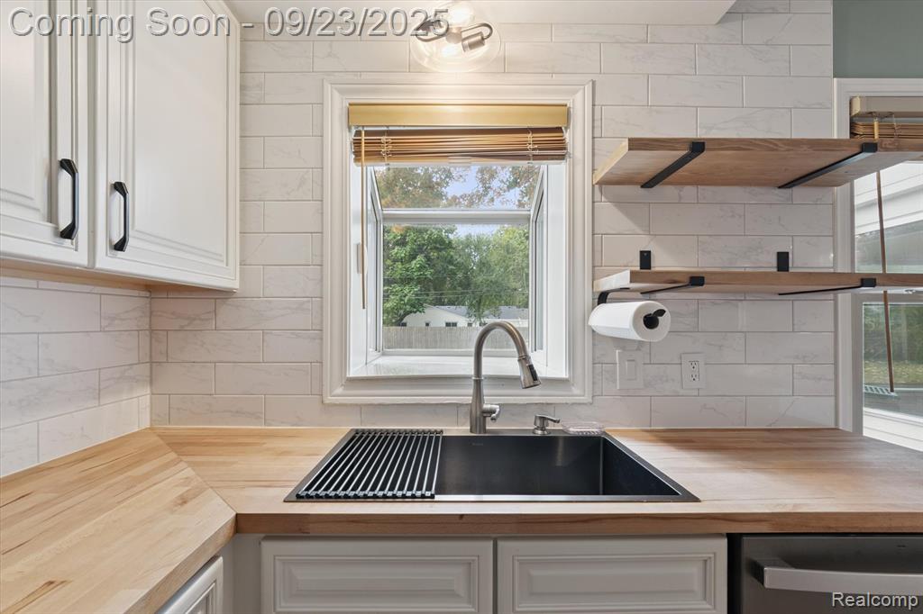 18797 Wiltshire Boulevard, Lathrup Village, MI 48076 — Photo 26