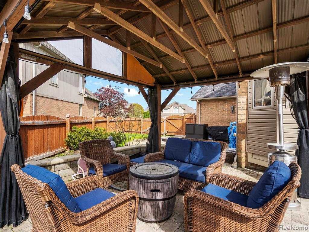 46891 EDGEWATER Drive, Macomb, MI 48044 — Photo 37