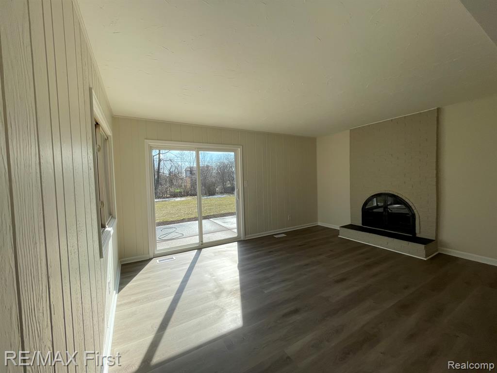 48065 Fuller Road, Chesterfield, MI — Photo 9