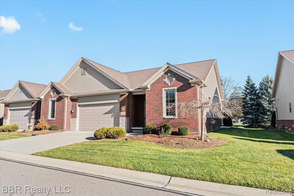 5933 PURPLE MARTIN Drive, South Rockwood, MI — Photo 2