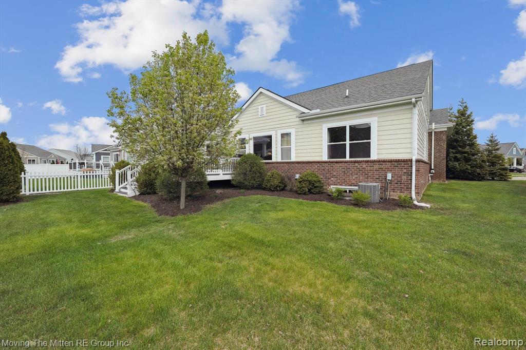 326 PROVINCE Lane, Canton, MI 48188 — Photo 48