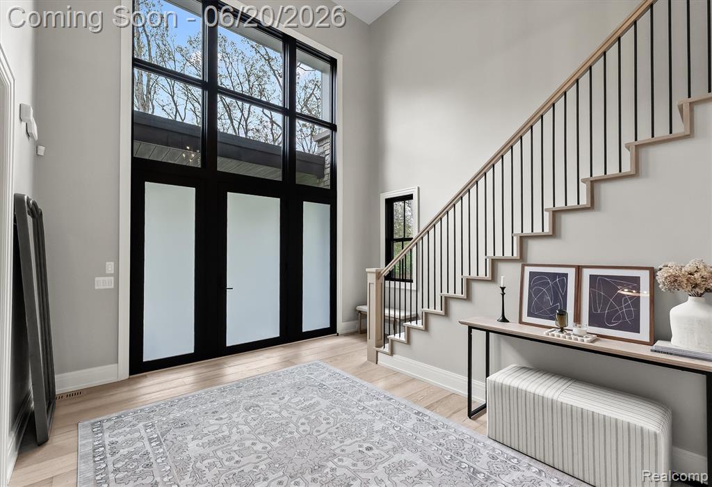 5200 Windingwood Drive, Bloomfield Hills, MI 48302 — Photo 2