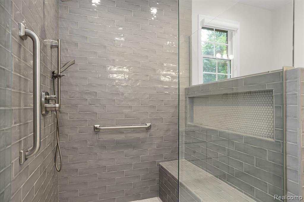 50548 AMBERLEY Boulevard, Canton, MI 48187 — Photo 26