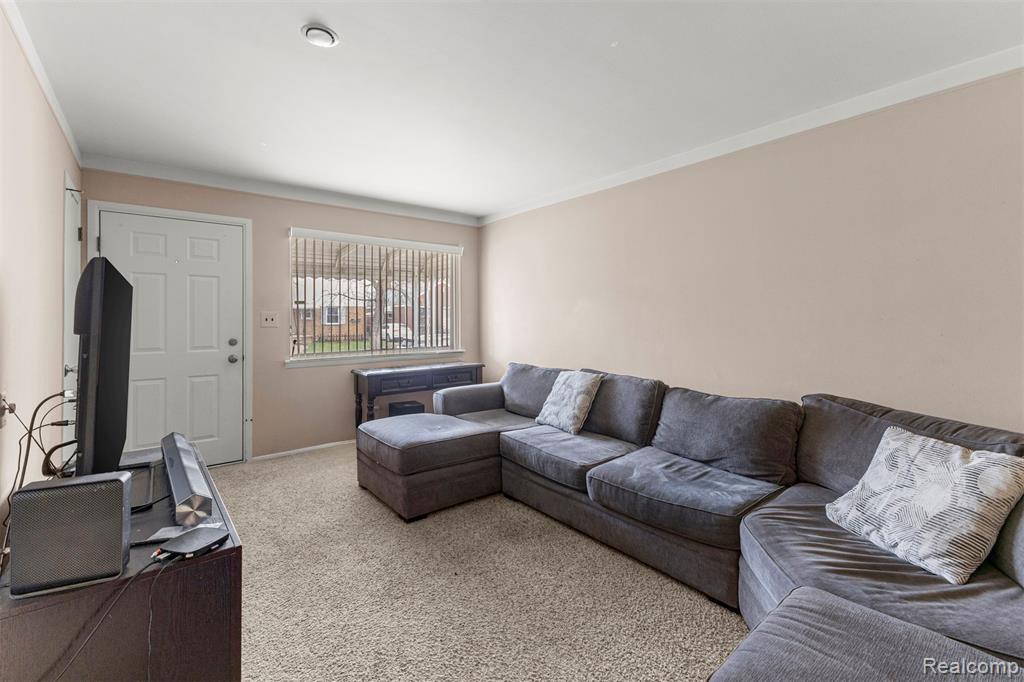 939 Stewart Avenue, Lincoln Park, MI 48146 — Photo 7