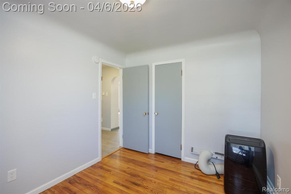8283 Russell Street, Shelby Twp, MI 48317 — Photo 19
