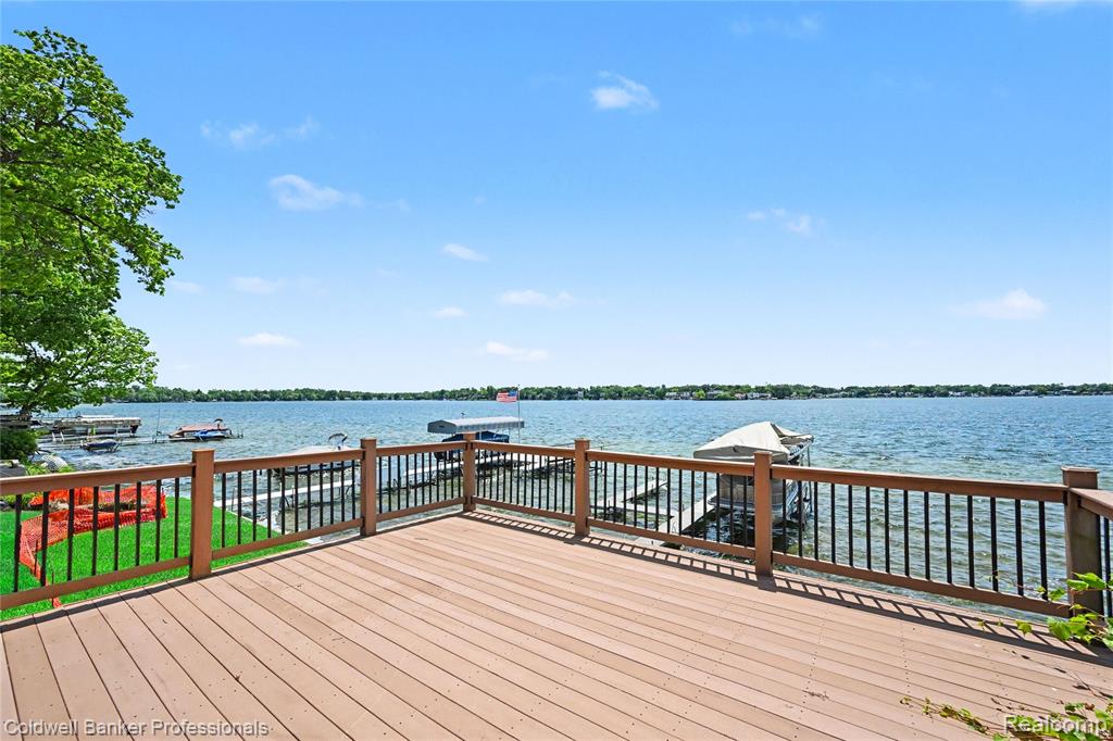 7351 Locklin, West Bloomfield, MI 48324 — Photo 3