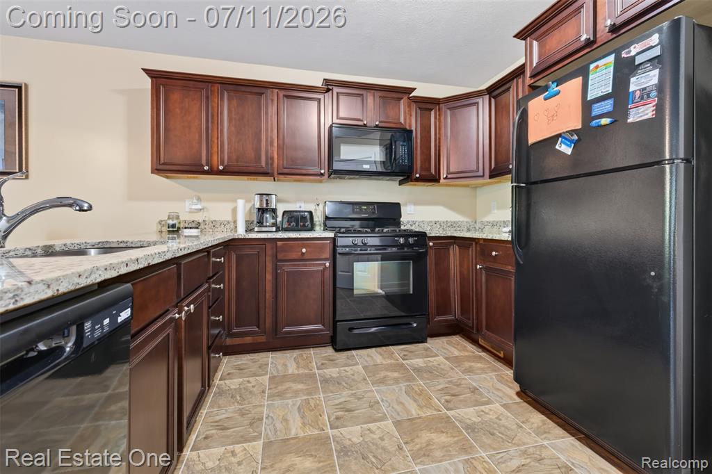 8923 Ash Drive, Whitmore Lake, MI 48189 — Photo 9