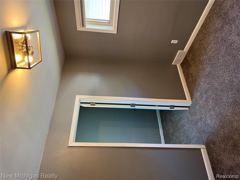 4002 McKinley Street, Dearborn Heights, MI 48125 — Photo 14