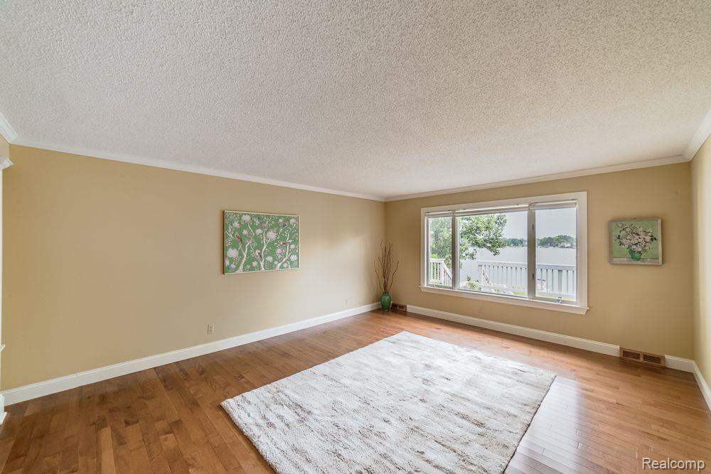 3648 WOODLAND Drive, Metamora, MI 48455 — Photo 38
