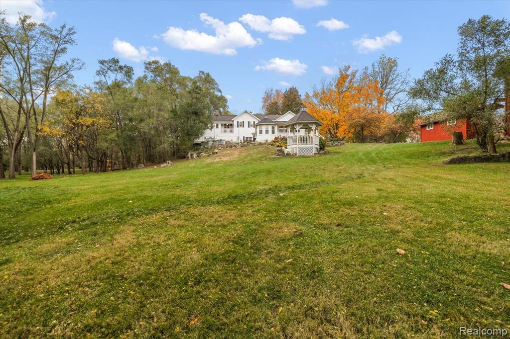 5640 Hummer Lake Road, Oxford, MI 48371 — Photo 17