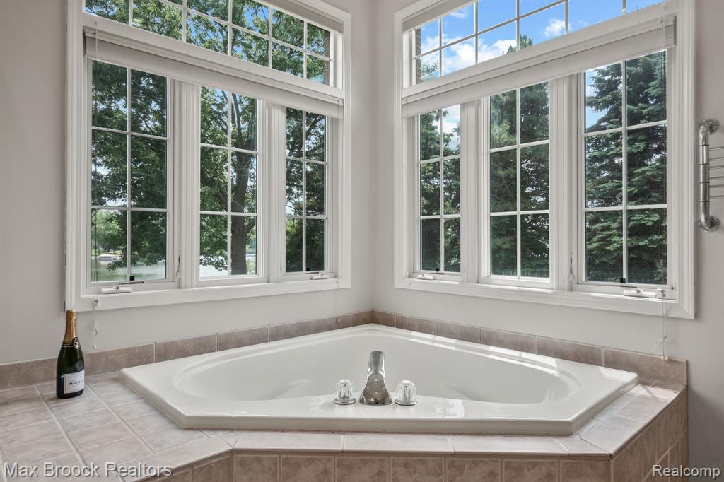 519 Hawksmoore Drive, Clarkston, MI 48348 — Photo 24