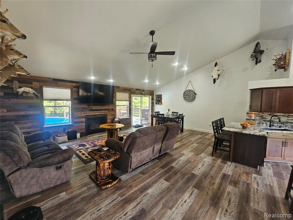 10331 Pine Valley Drive, Grand Blanc, MI 48439 — Photo 11