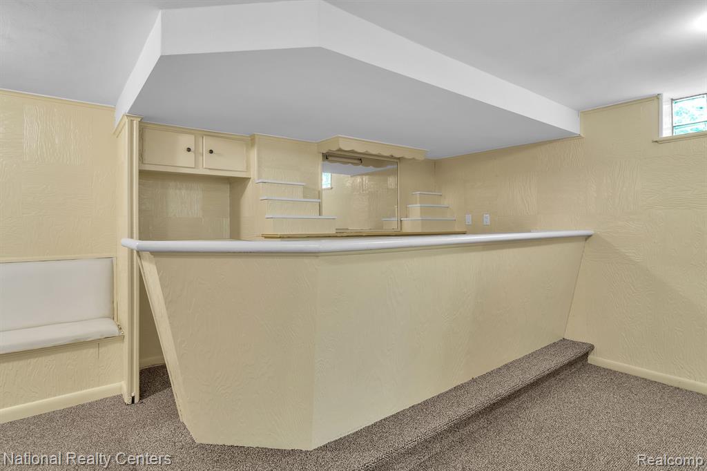 9001 E PERRIN Street, Livonia, MI 48150 — Photo 27