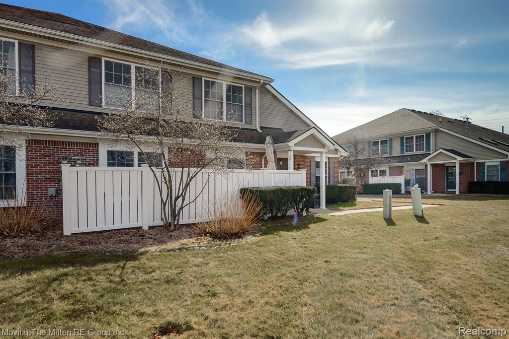 42156 N CUMBERLAND Drive, Van Buren, MI 48111 — Photo 37