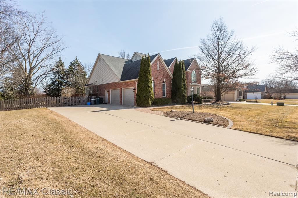 6904 GRANGER Drive, Troy, MI 48098 — Photo 63