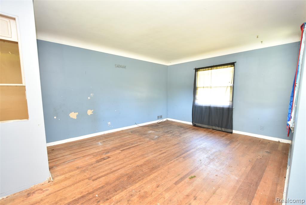 4602 Camden Avenue, Flint, MI 48507 — Photo 12