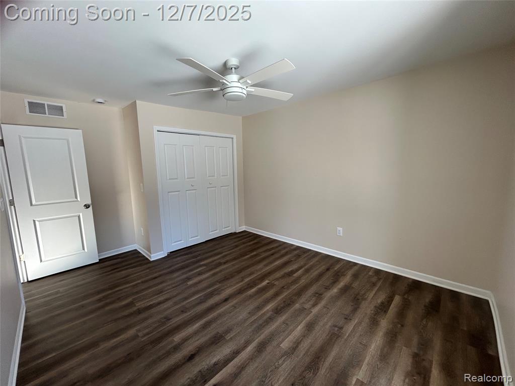 2488 Willow Beach Street, Keego Harbor, MI 48320 — Photo 12